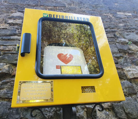 Inaugurazione del defibrillatore a Santa Fiora