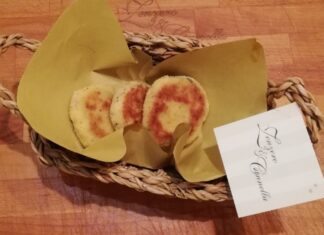 Focaccine croccanti dal cuore morbido di patate e vitello