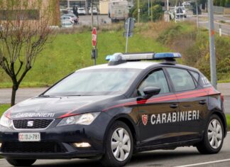 Furti su distributori automatici: i carabinieri denunciano coppia di fidanzati