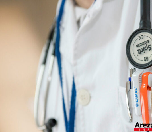 Tamponi dei medici di medicina generale nella Casa della salute di Sansepolcro: non erano autorizzati e quindi sono stati sospesi