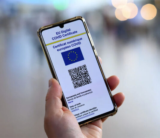 Ecco il ‘super green pass’: vale anche in zona bianca e fino al 15 gennaio