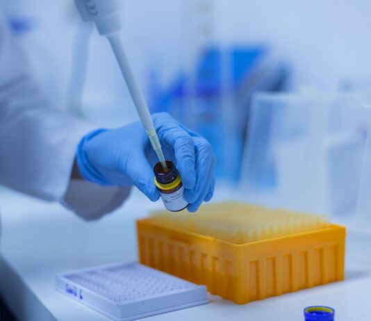 Coronavirus: in Toscana è record di nuovi casi, 15.830 positivi