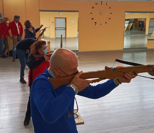 Campionato italiano di tiro con la balestra storica Figest aperto tra gli applausi a Città di Castello