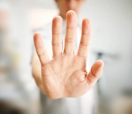 Obiezione di coscienza? Una proposta di legge per rifiutare i vaccini Covid-19 a mRNA