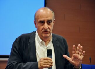 Alleanza tra ASL, Comuni, Scuole e famiglie per il benessere dei più giovani. Il Direttore D’Urso promuove un Protocollo d’intesa con le altre Istituzioni per condividere azioni concrete per il contrasto all’abuso di alcool e sostanze