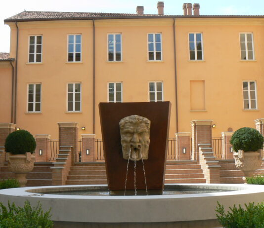 Obbligo vaccinale sanitari: Tribunale di Bologna ribadisce che l’art. 4 del D.L. 44/2021 è in contrasto con il Regolamento Comunitario 953/2021