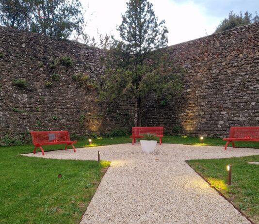Sansepolcro, nel giardino di San Puccio il ricordo delle donne vittime di violenza
