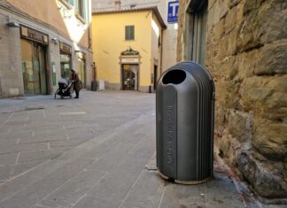Rifiuti a Sansepolcro: nuovi cestini nel centro città