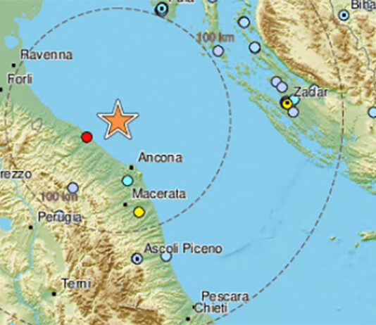 Forte scossa di terremoto nel centro Italia: magnitudo 5.7