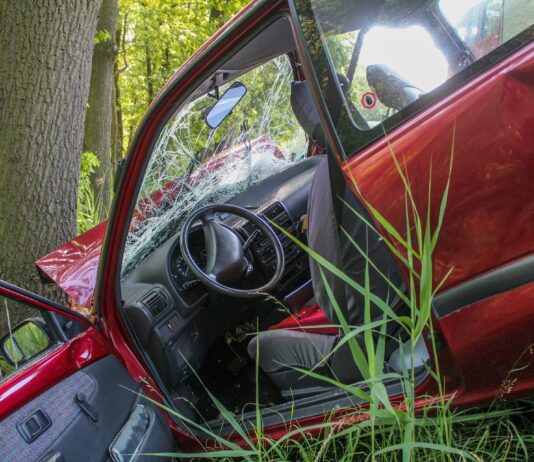 Nel 2022 aumentano gli incidenti stradali, sono la prima causa di morte tra i giovani