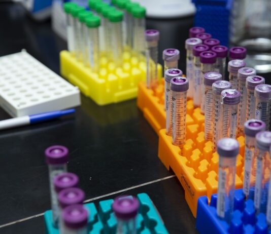 Coronavirus: in Toscana 2.293 nuovi casi. Due decessi