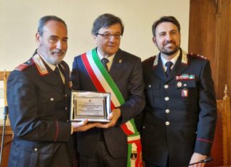 Il Luogotenente Leonardo di Leo va in pensione, il riconoscimento del comune di Sansepolcro