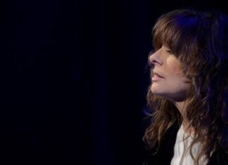 Eri con Me: Alice canta Battiato fa tappa ad Arezzo