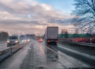 Emergenza maltempo: divieto di transito ai mezzi pesanti sulla E45 per facilitare soccorsi