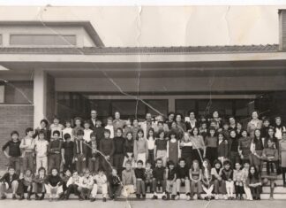 Scuola Pio Borri: 50 anni dopo si incontrano nella loro bellissima scuola elementare