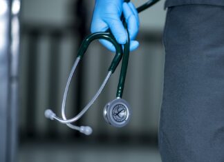 Si cercano medici e sanitari per l’ospedale dell’Elba, pubblicato l’avviso di Estar