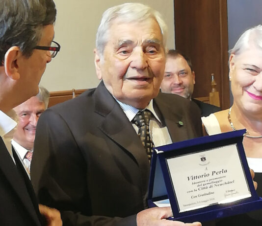 Il Cavalier Vittorio Perla celebrato a Palazzo delle Laudi in occasione del suo 90° compleanno