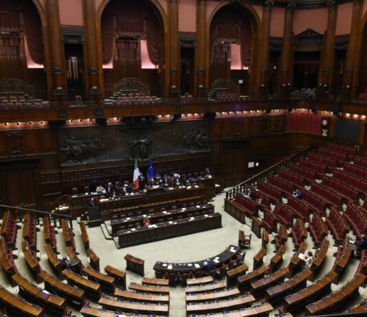 Passa la stretta sul superbonus, lo sgravio non c’è più e rate in 10 anni: cosa cambia