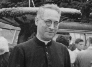 Anghiari, il ricordo di Don Nilo Conti in un documentario proiettato in piazza Baldaccio