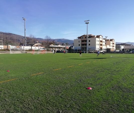 Erba sintetica antistadio: dissequestro da parte del pm. Il comune “premiato il nostro corretto comportamento”