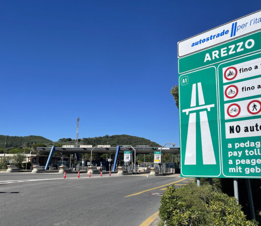 A1 Milano-Napoli: chiusa per una notte l’uscita della stazione di Arezzo
