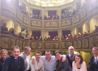 “Le bugie con le gambe lunghe”: la Compagnia Le Voci di dentro di Assisi sul palco del Teatro Moderno di Tegoleto domenica 24 novembre