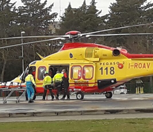 Anghiari, colpito da arresto cardiaco durante una battuta di caccia: salvato con DAE pubblico
