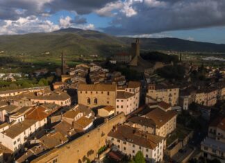 Castiglion Fiorentino: 100.000 euro per risarcire una persona che era caduta in paese