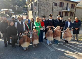 In migliaia alla Festa della Castagna di Caprese Michelangelo