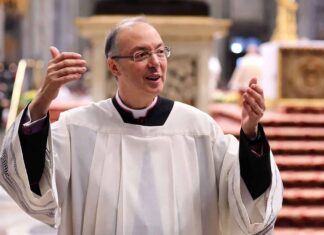 Monsignor Marco Frisina in concerto per il Festival dello Spirito