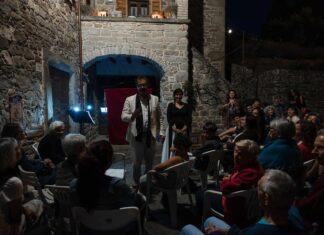 Lo spettacolo con Samuele Boncompagni e Chiara Renzi in tournée
